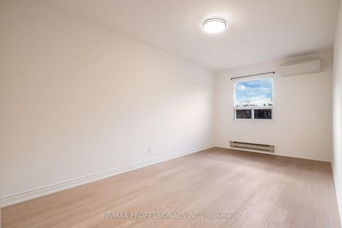 Photo 24 at 636 Runnymede Road, Bloor West Village, Toronto