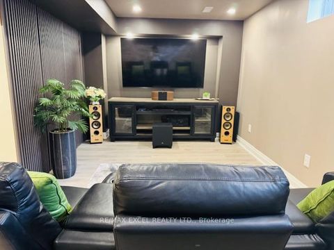 Photo 15 at 22 Boiton Street, Rural Richmond Hill, Richmond Hill