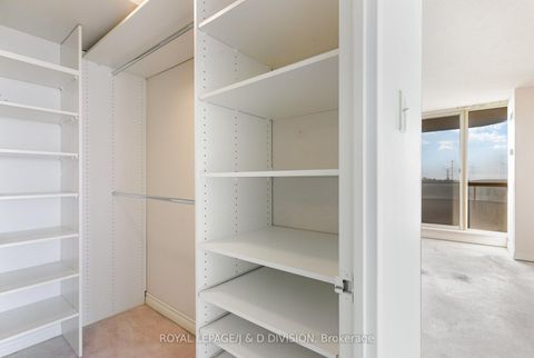 Photo 13 at 815 - 8501 Bayview Avenue, Doncrest, Richmond Hill