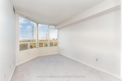 Photo 15 at 815 - 8501 Bayview Avenue, Doncrest, Richmond Hill