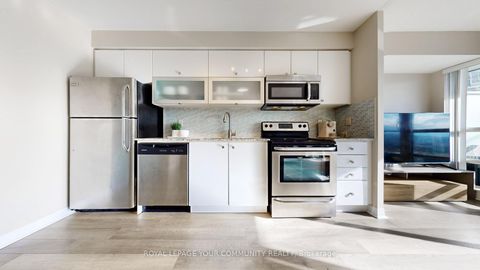 Photo 8 at 1911 - 2015 Sheppard Avenue E, Henry Farm, Toronto