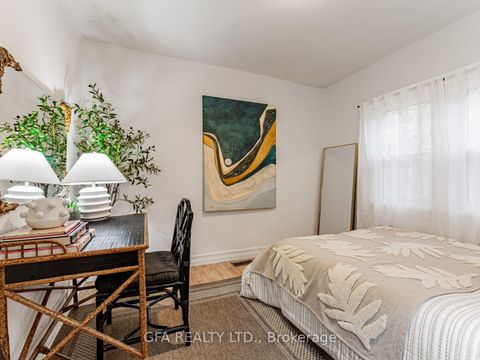 Photo 17 at 880 Davenport Road, Wychwood, Toronto