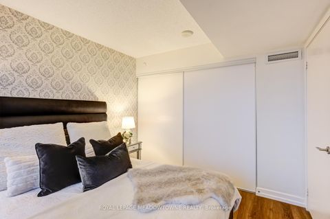 Photo 13 at 1009 - 72 Esther Shiner Boulevard, Bayview Village, Toronto