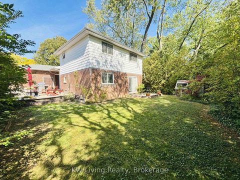 Photo 6 at 2084 Thornlea Drive, BR Bronte, Oakville