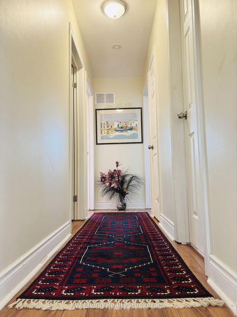 Photo 9 at 2084 Thornlea Drive, BR Bronte, Oakville