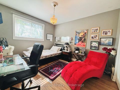 Photo 11 at 2084 Thornlea Drive, BR Bronte, Oakville