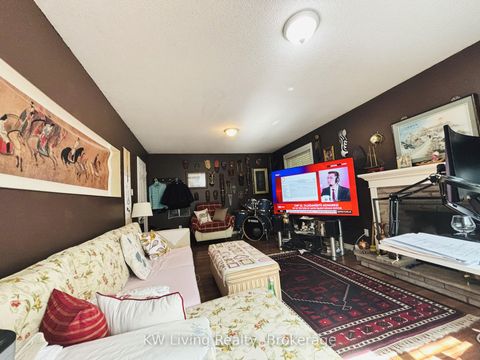 Photo 15 at 2084 Thornlea Drive, BR Bronte, Oakville