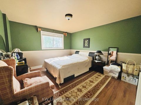 Photo 16 at 2084 Thornlea Drive, BR Bronte, Oakville