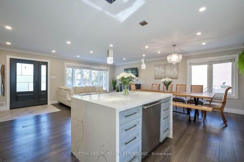 Photo 8 at 390 Wendall Place, WO West, Oakville