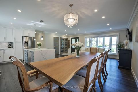 Photo 11 at 390 Wendall Place, WO West, Oakville