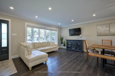 Photo 12 at 390 Wendall Place, WO West, Oakville