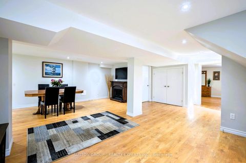 Photo 28 at 390 Wendall Place, WO West, Oakville