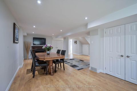 Photo 30 at 390 Wendall Place, WO West, Oakville