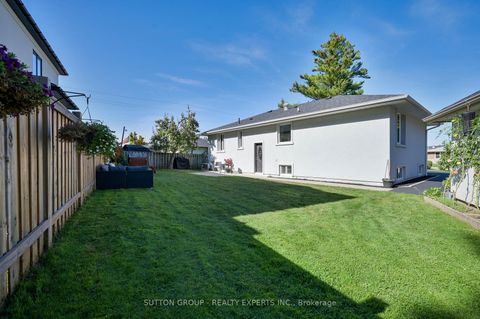 Photo 40 at 390 Wendall Place, WO West, Oakville