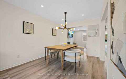 Photo 5 at 2320 Strawfield Court, RO River Oaks, Oakville