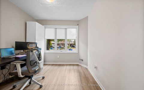 Photo 9 at 2320 Strawfield Court, RO River Oaks, Oakville