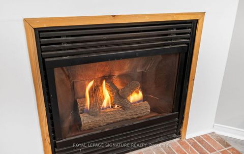 Photo 11 at 2320 Strawfield Court, RO River Oaks, Oakville