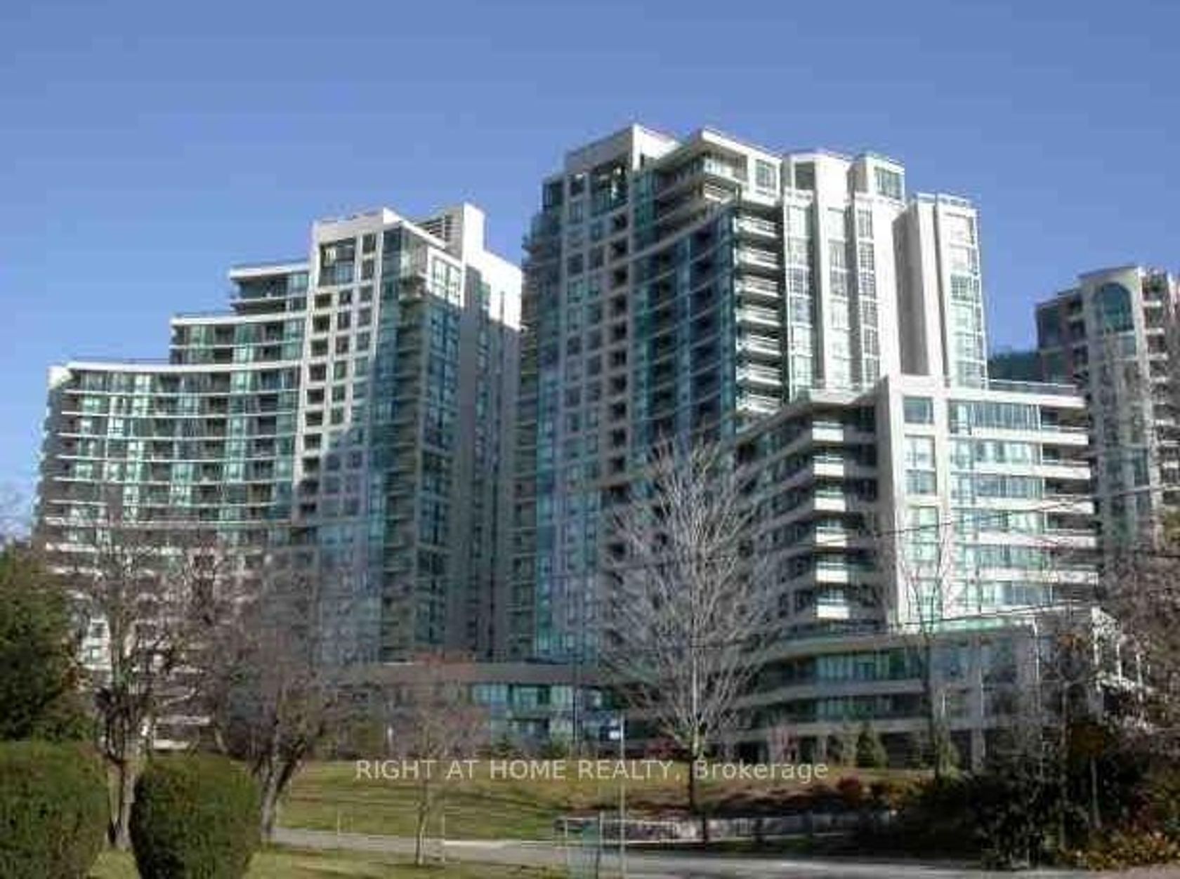 2002 - 509 Beecroft Road, Willowdale West, Toronto 