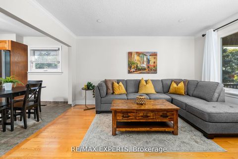 Photo 9 at 11 Smallwood Drive, CFB, Toronto