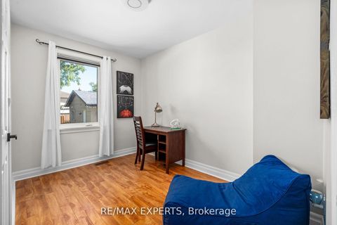 Photo 16 at 11 Smallwood Drive, CFB, Toronto