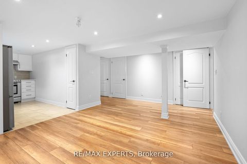 Photo 21 at 11 Smallwood Drive, CFB, Toronto