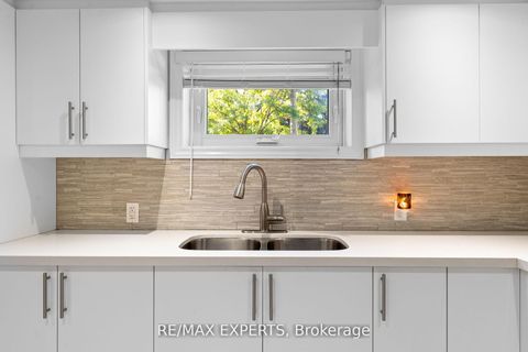 Photo 24 at 11 Smallwood Drive, CFB, Toronto