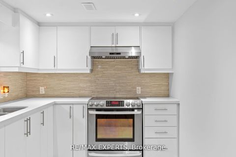 Photo 25 at 11 Smallwood Drive, CFB, Toronto