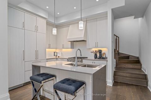 Photo 7 at 21 - 95 Brookfield Road, CO Central, Oakville