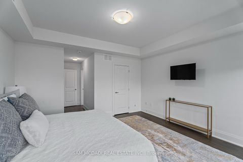 Photo 16 at 21 - 95 Brookfield Road, CO Central, Oakville