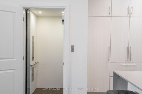 Photo 24 at 21 - 95 Brookfield Road, CO Central, Oakville