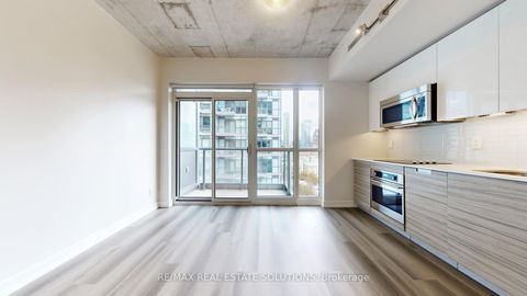 Photo 4 at 1303 - 210 Simcoe Street, Chinatown, Toronto
