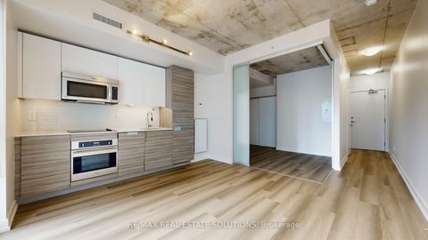 Photo 7 at 1303 - 210 Simcoe Street, Chinatown, Toronto