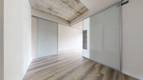 Photo 10 at 1303 - 210 Simcoe Street, Chinatown, Toronto