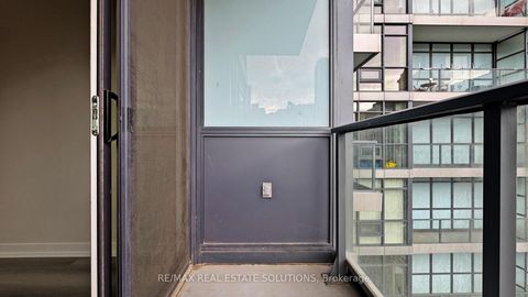 Photo 13 at 1303 - 210 Simcoe Street, Chinatown, Toronto