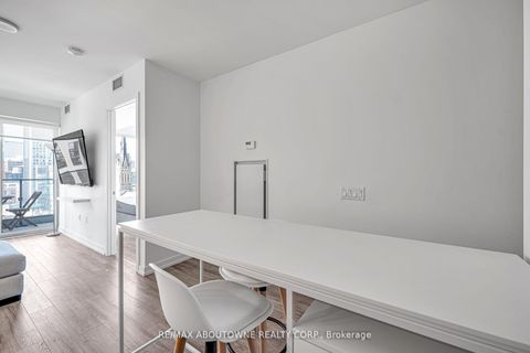 Photo 14 at 1516 - 77 Shuter Street, Yonge Corridor, Toronto