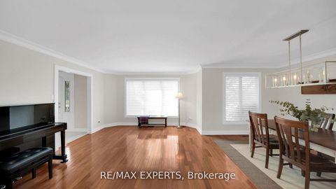 Photo 9 at 10 Kehoe Court, Nobleton, King