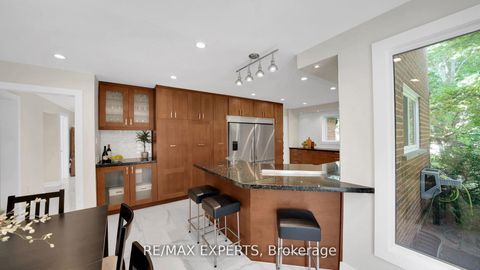 Photo 14 at 10 Kehoe Court, Nobleton, King