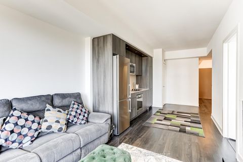 Photo 16 at 712 - 30 Inn On The Park Drive, Don Mills, Toronto