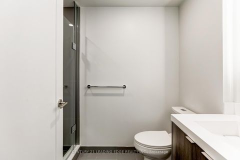 Photo 18 at 712 - 30 Inn On The Park Drive, Don Mills, Toronto