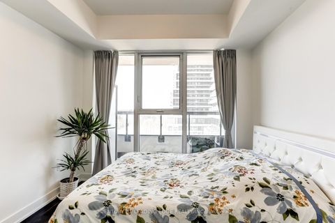 Photo 21 at 712 - 30 Inn On The Park Drive, Don Mills, Toronto