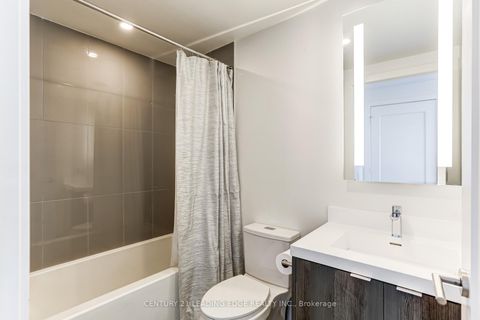 Photo 23 at 712 - 30 Inn On The Park Drive, Don Mills, Toronto