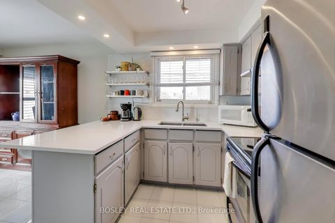 Photo 9 at 30 Jane Osler Boulevard, Glen Park, Toronto