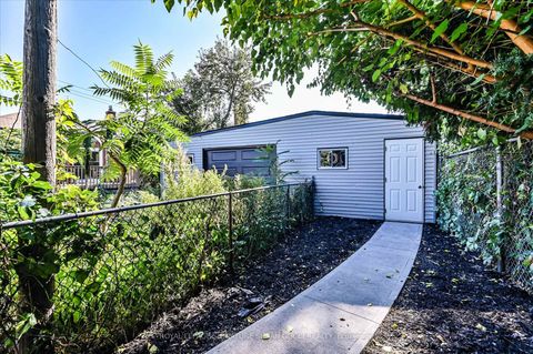 Photo 32 at 972 Cosburn Avenue, Lumsden, Toronto