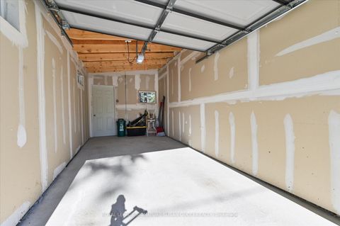 Photo 34 at 972 Cosburn Avenue, Lumsden, Toronto