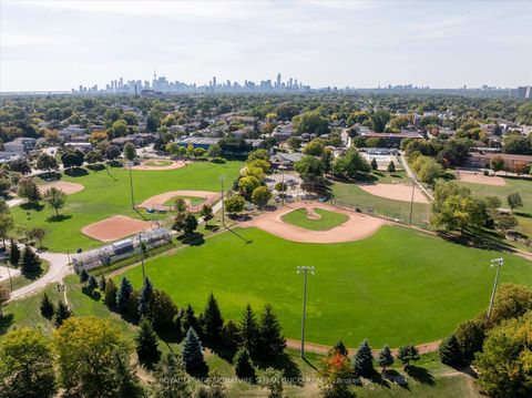 Photo 36 at 972 Cosburn Avenue, Lumsden, Toronto