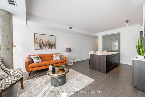 Photo 11 at 802 - 508 Wellington Street, Waterfront Communities C1, Toronto