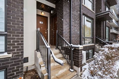 Photo 2 at 10 - 24 Fieldway Road, City Centre West, Toronto