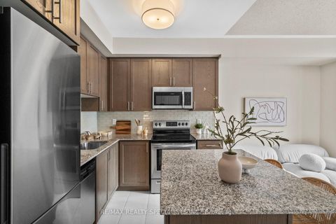 Photo 8 at 10 - 24 Fieldway Road, City Centre West, Toronto