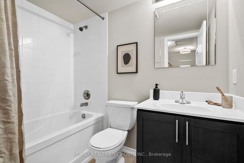 Photo 22 at 10 - 24 Fieldway Road, City Centre West, Toronto