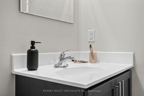 Photo 23 at 10 - 24 Fieldway Road, City Centre West, Toronto